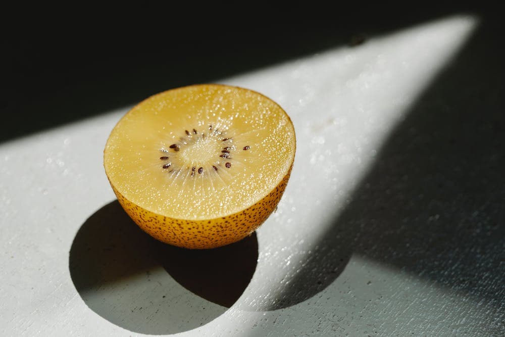  Buy and price of the best types of golden kiwi 