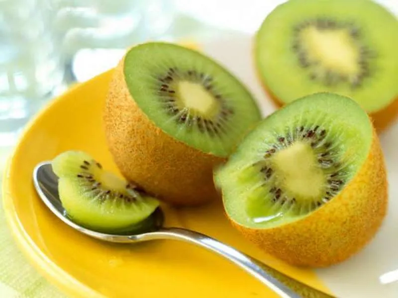 Purchase and price of Golden kiwi fruit types